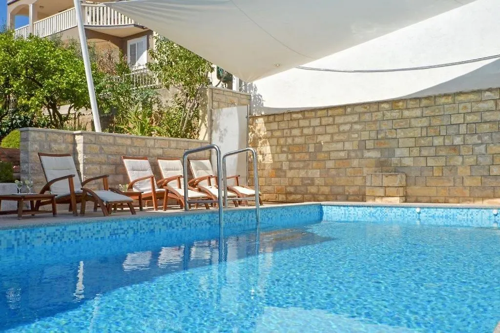 Apartment In Seget Vranjica With Sea View, Balcony, Air Conditioning, Wifi 91-2 0*,