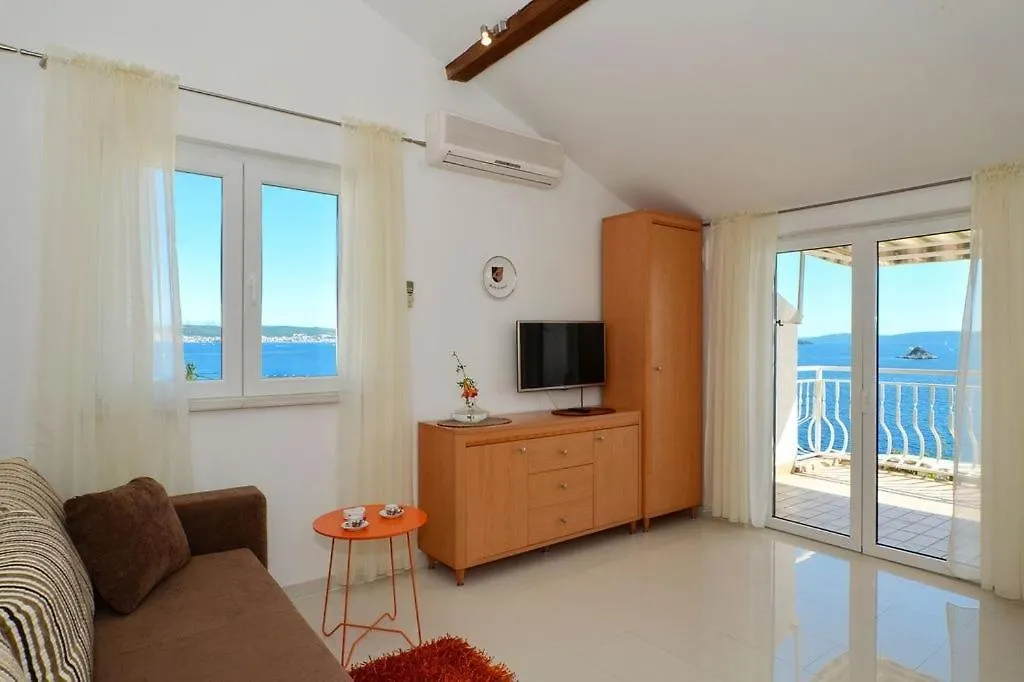 Apartment In Seget Vranjica With Sea View, Balcony, Air Conditioning, Wifi 91-2 0*,
