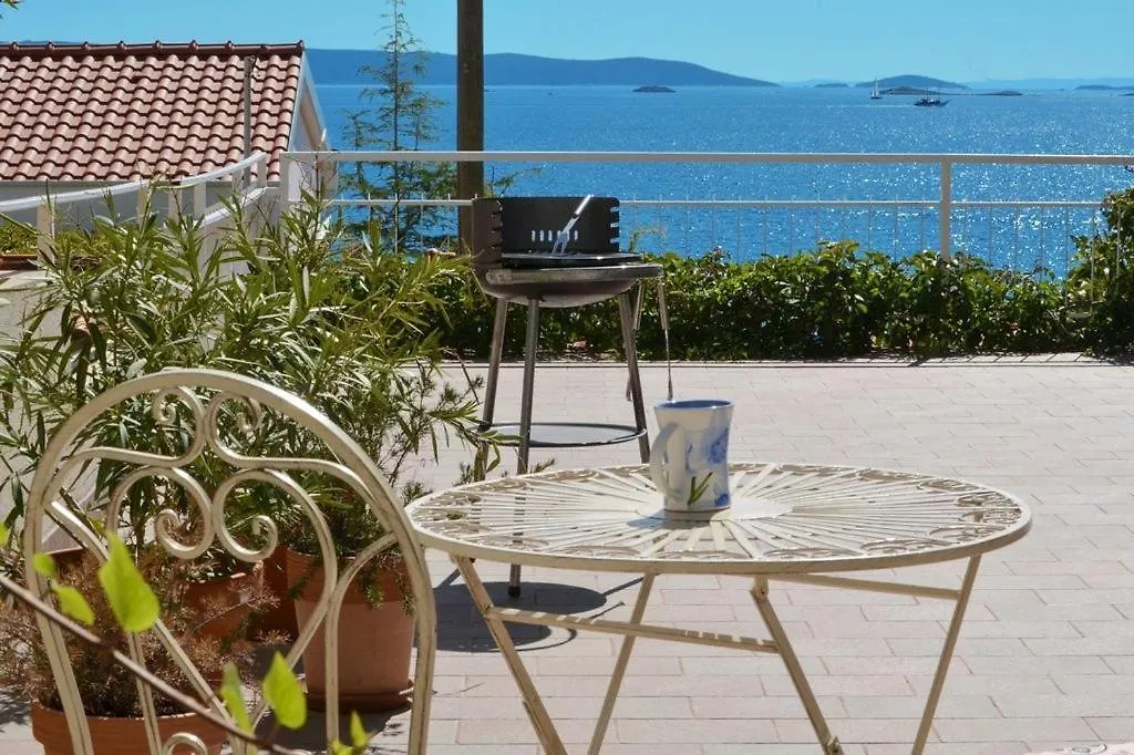 Apartment In Seget Vranjica With Sea View, Balcony, Air Conditioning, Wifi 91-2 0*,